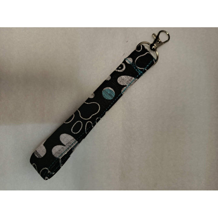 Llavero de Huellas y Huesos | Accesorio Tierno para Amantes de Mascotas | Hilos de Vida